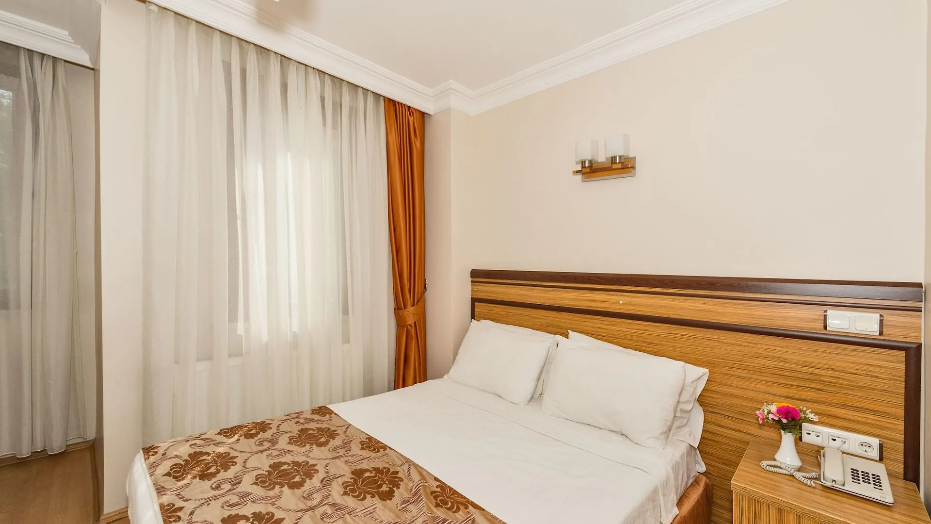 May Hotel Istanbul 3*,